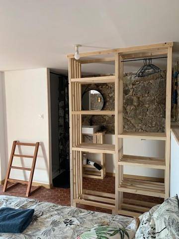 Appartement entier, One-Bedroom Apartment in Cozzano, Parc naturel régional de Corse