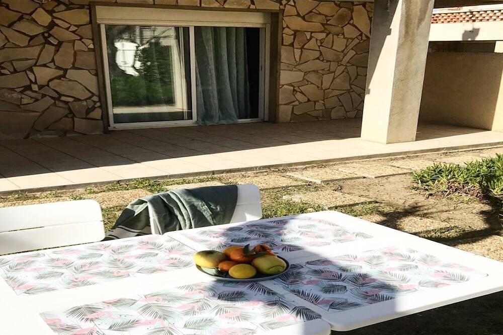 Ganze Wohnung, T2 apartment with garden near the beach in Valras-Plage, Mittelmeerküste (Frankreich)