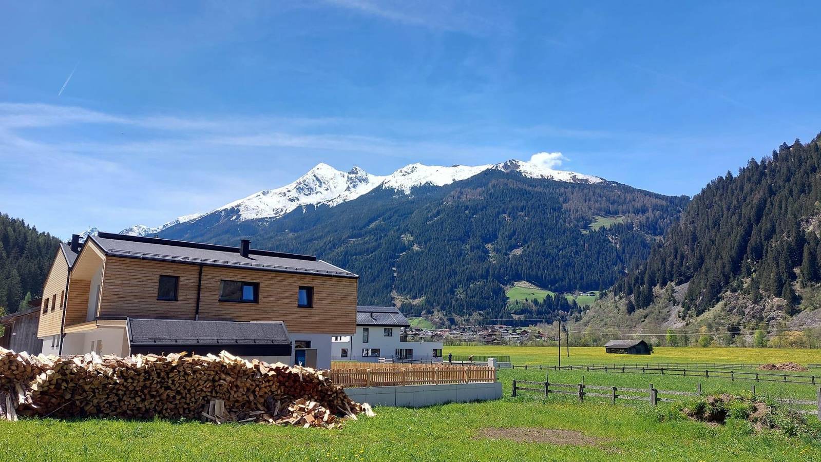 Ganze Ferienwohnung, Appartement 1 mit Garten (Hunde im Sommer erlaubt) in Stubaier Alpen, Neustift im Stubaital