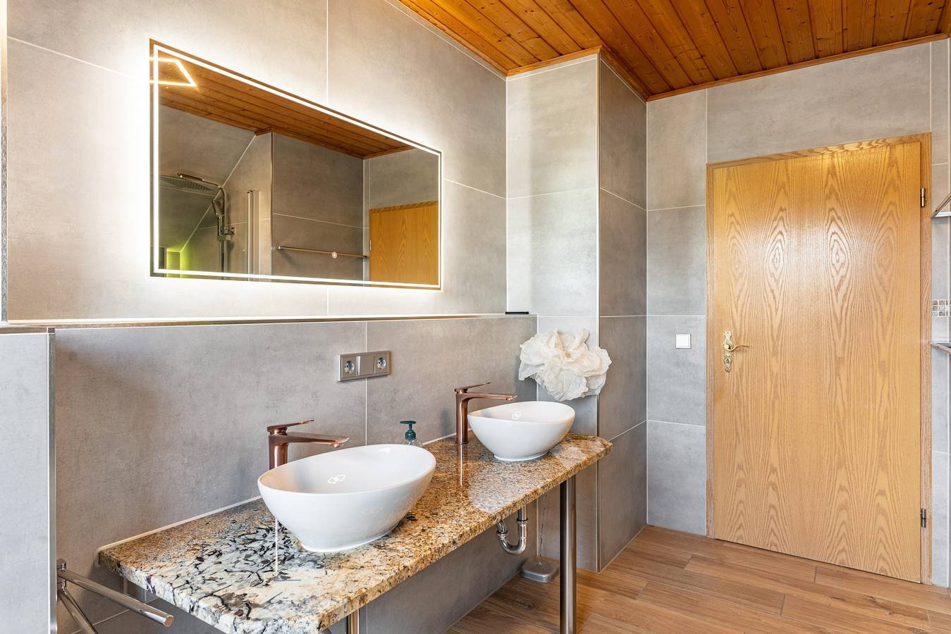 Work&Travel Pension Tobias – Ideal for Tradespeople, Workers & Travelers – Welcome! in Selb, Landkreis Wunsiedel im Fichtelgebirge