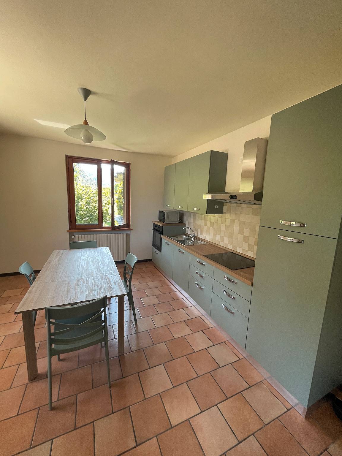 Ganze Wohnung, Apartment 'Smeraldo' mit Bergblick, Wlan und Klimaanlage in Vobarno, Gardasee-Berge