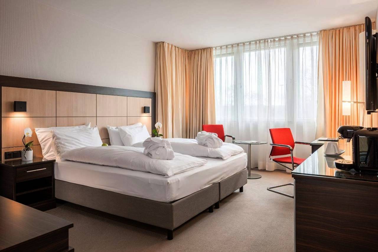 Leoso Hotel Leverkusen in Leverkusen, Condado del Monte