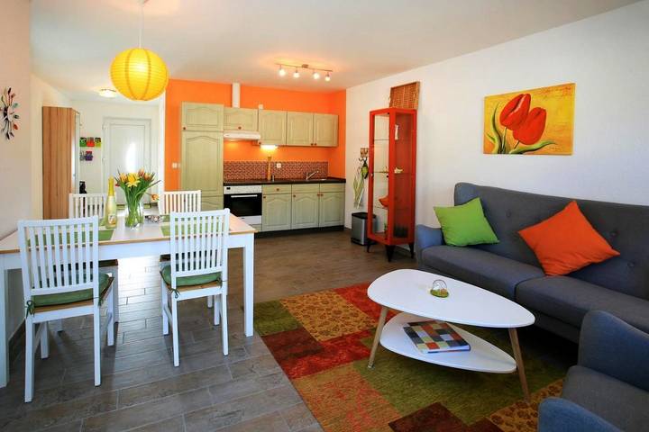 Ferienwohnung für 4 Personen, mit Ausblick und Garten in Bad König - 2