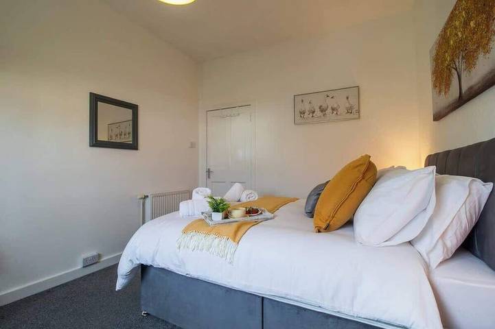 Ganze Wohnung, Bella House Fresh 3 Bed Apt in Glasgow  Sleeps 5 in Glasgow, Greater Glasgow und Clyde Valley
