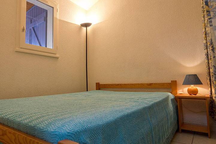 Gîte pour 4 personnes, avec terrasse et piscine à Loupian - 3