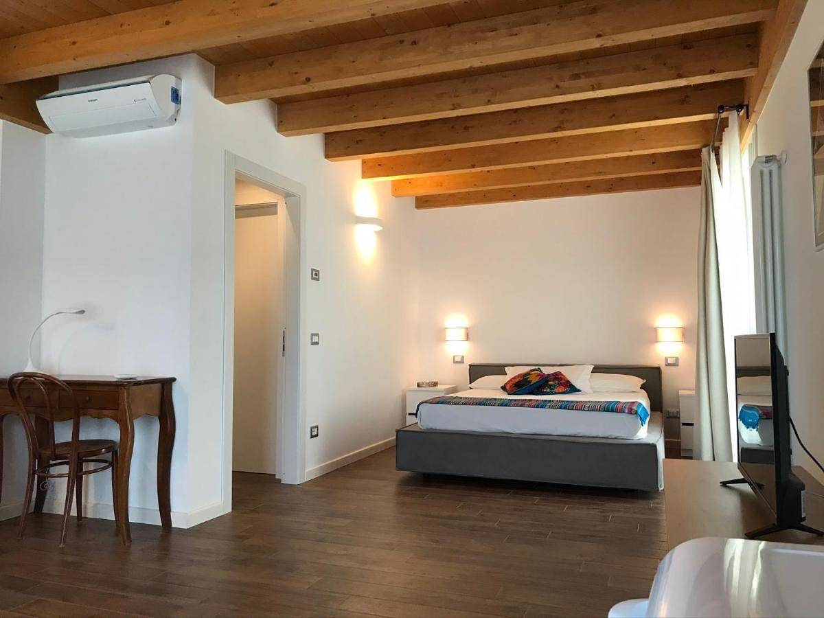 Carmen de Nella Eco Lodge 4* in Caprino Veronese, Garda Bergen