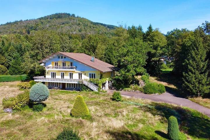 Maison de vacances pour 15 personnes, avec jacuzzi à Le Thillot