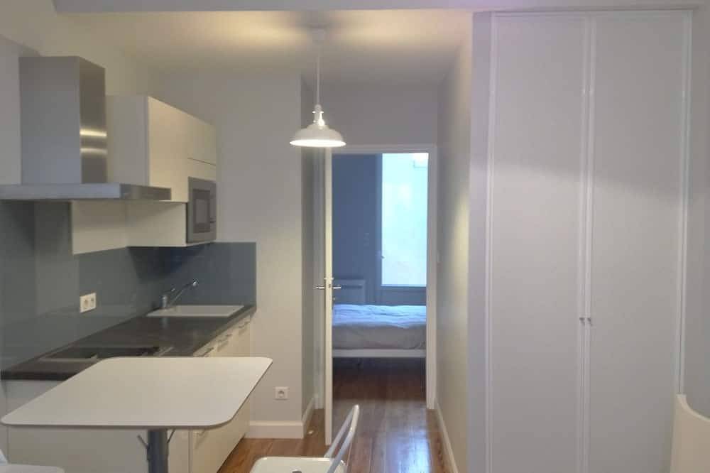 Appartement entier, Suberbe T2 climatisé dans une toulousaine, jardinet, terrasse, parking,Wifi... in Toulouse, Toulouse et ses environs