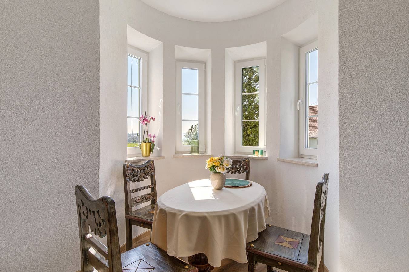 Ganze Wohnung, Ferienwohnung 'Romantika - Fewo Og Links' mit Gemeinschaftsgarten, Balkon und Wi-Fi in Ichenhausen, Bayerisch Schwaben