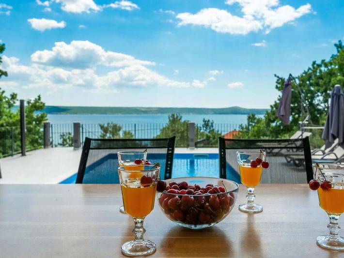 Villa für 10 Personen, mit Garten und Pool, kinderfreundlich in Jasenice - 3