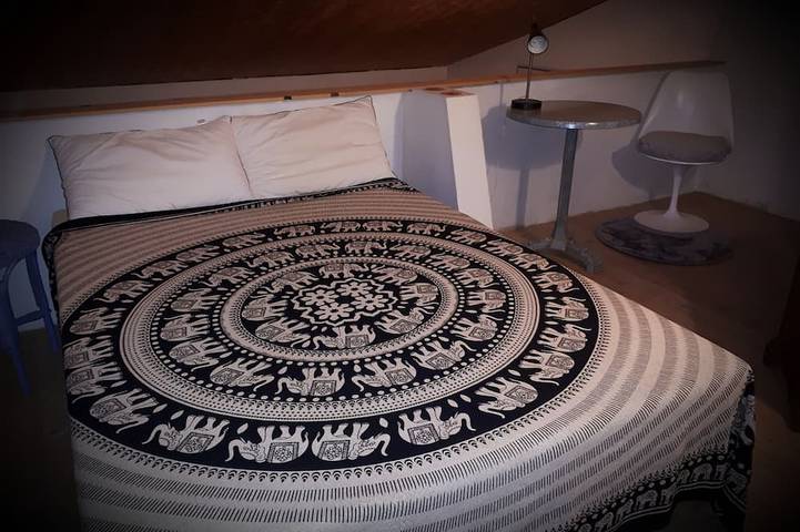 Location de vacances pour 5 personnes, avec terrasse, animaux acceptés à Saint-Laurent-d'Aigouze - 2