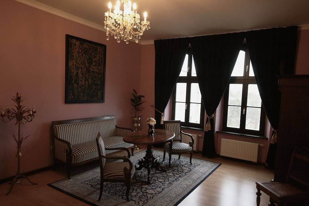 Herrenhaus Viecheln, Turmzimmer \" Ruth\" in Behren-Lübchin, Mecklenburgische Ostseeküste