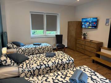 Gîte pour 4 personnes, avec jardin et piscine dans Kobyla Gora