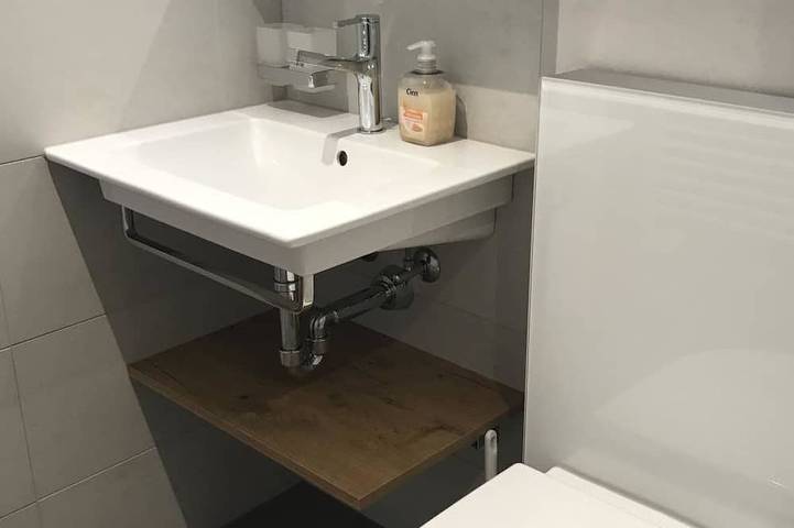 Ganze Wohnung, Almenrausch 1. Og Süd-Ost Appartement/Fewo, Bad, Wc in Riederalp, Aletsch Arena