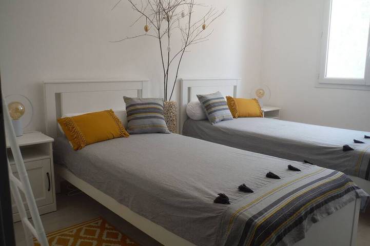 Location de vacances pour 6 personnes, avec jardin ainsi que jacuzzi et balcon à Labastide-de-Virac - 4