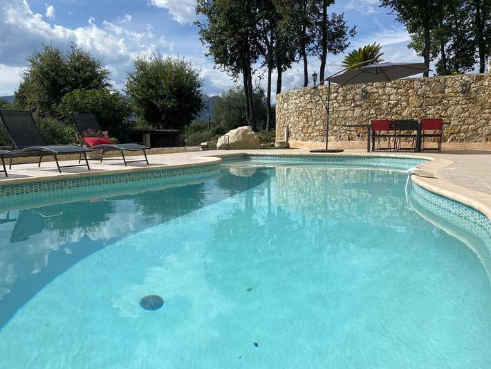 Casa de vacaciones para 6 personas, con terraza además de piscina y jardín - 1