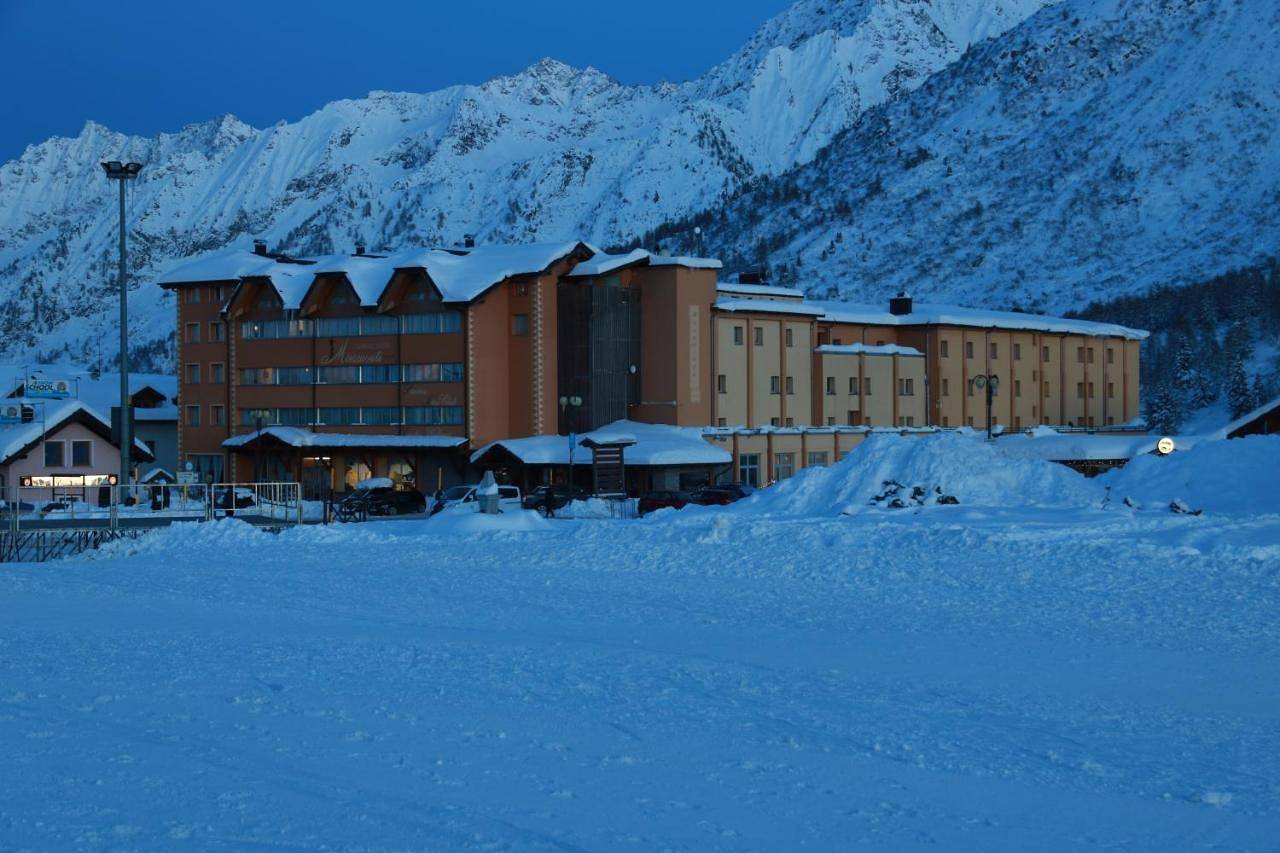 Grand Hotel Miramonti in Passo Tonale, Vermiglio