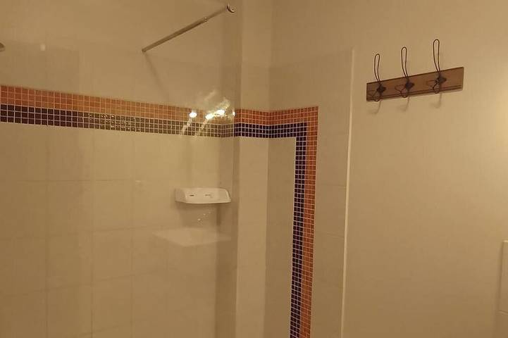 Gîte pour 5 personnes, avec piscine ainsi que jardin et terrasse, animaux acceptés à Puivert - 4