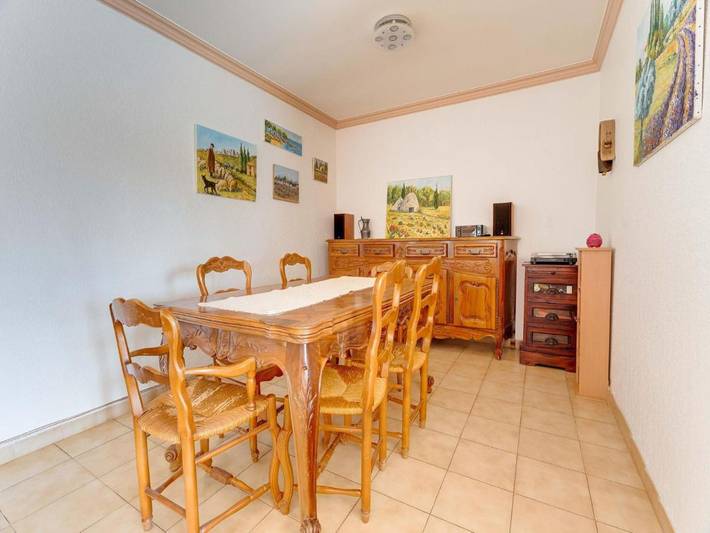 Location de vacances pour 6 personnes, avec Terrasse ainsi que Jardin et Piscine à Sauveterre - 4