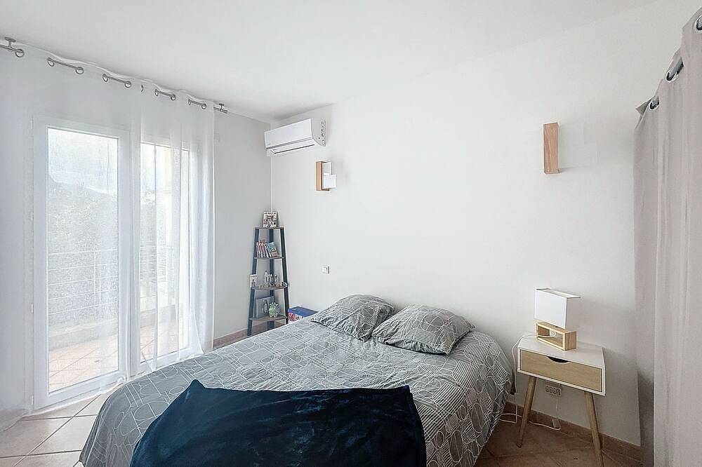 Villa 8/10 Persons in Alata, Ajaccio region