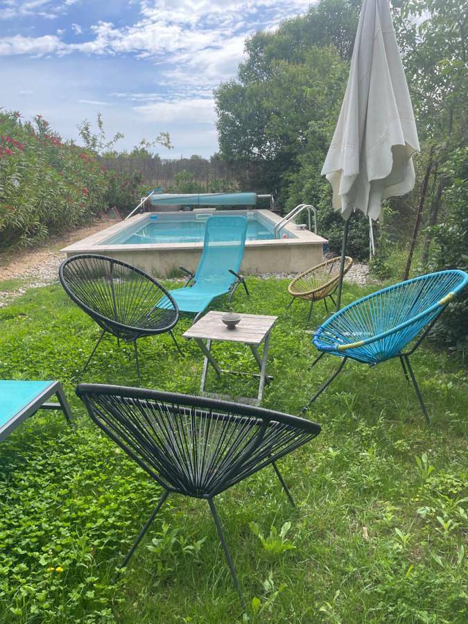 Studio Havre de paix au pont du gard Piscine et Jacuzzi chez Valerie Payre in Vers-Pont-du-Gard, Nimes und Umgebung