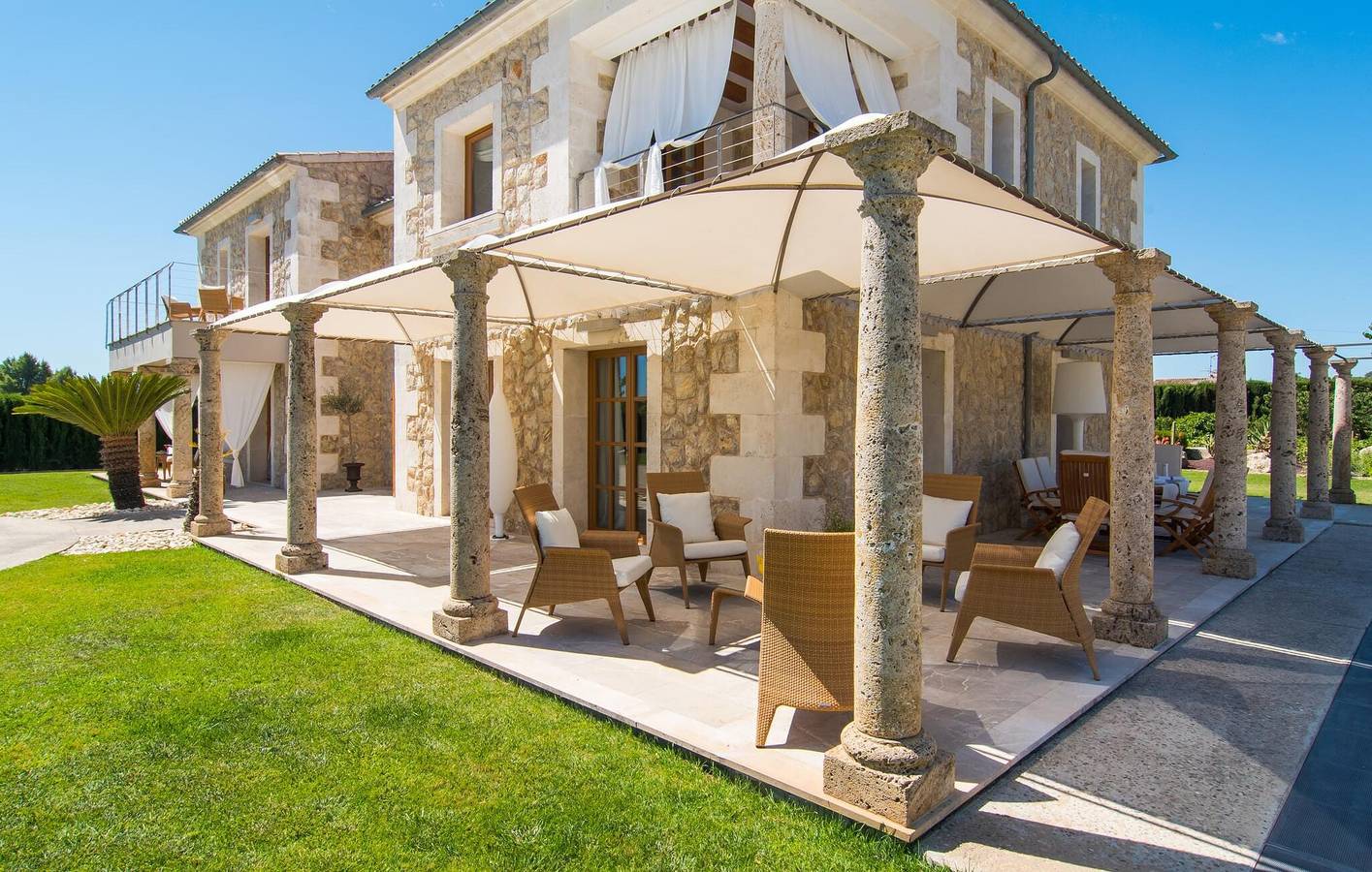 Modernes Apartment mit Pool 2km vom Zentrum von Selva in Selva, Mallorca Inselmitte