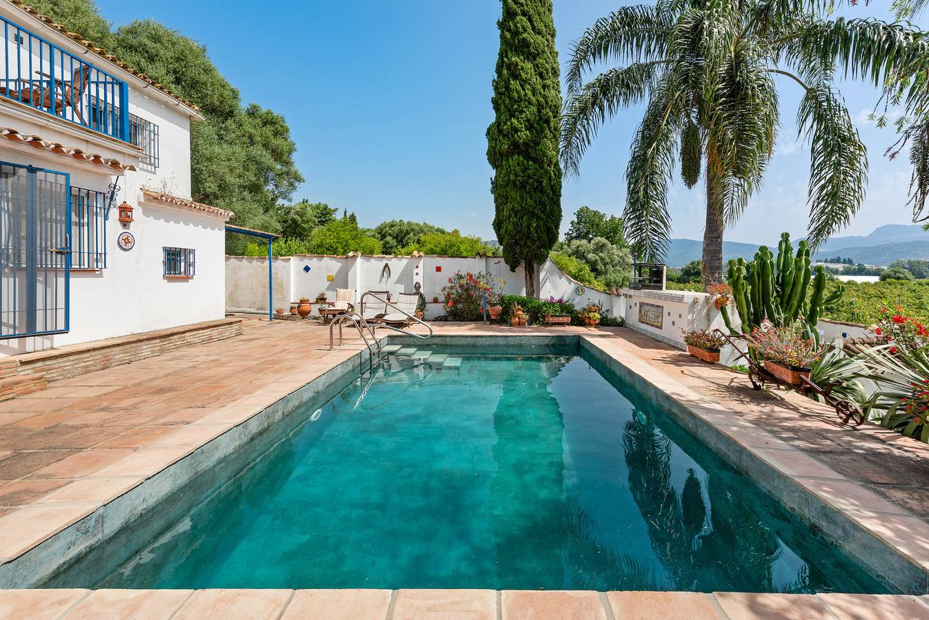 Country House 'Los 2 Cedros' with Mountain View, Wi-Fi and Air Conditioning in San Pablo de Buceite, Jimena de la Frontera