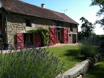 Gîte pour 6 personnes, avec terrasse et jardin à Beaune-d'Allier