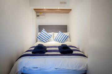 Apartment for 2 People in Saundersfoot, Pembrokeshire, Photo 2