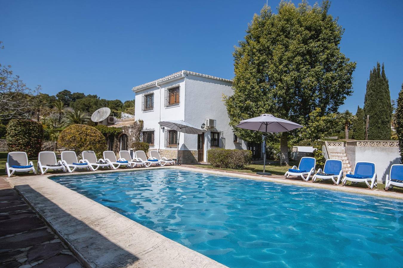 Holiday Rental for 12 People in Jávea, Costa Blanca