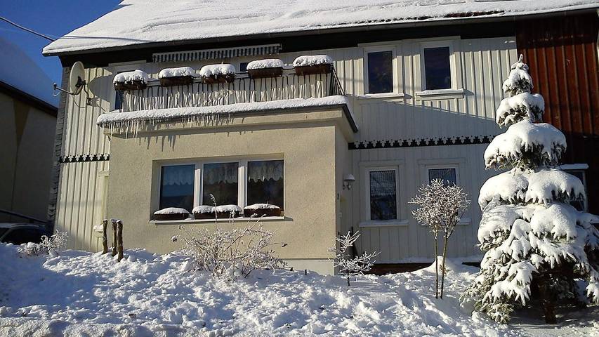 Hütte für 4 Personen, mit Garten und Terrasse in Sachsen-Anhalt