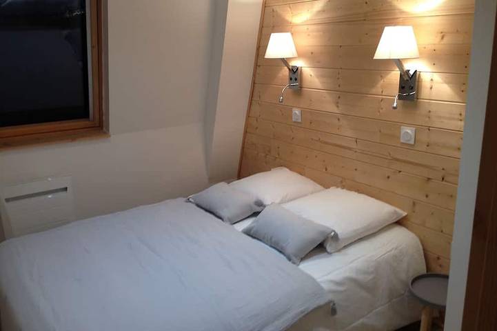 Gîte pour 6 personnes, avec terrasse à Saint-Jacques-des-Blats - 3