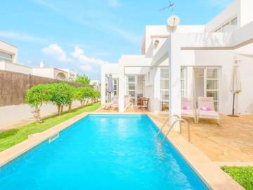 Villa in Santa Margalida, Mallorca Norden für 8 