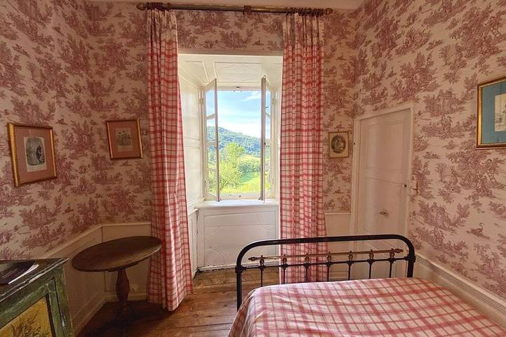 Location de vacances pour 3 personnes, avec jardin à Saint-Martin-sous-Vigouroux - 4
