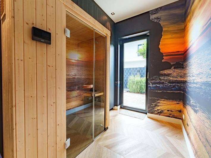 Ferienhaus für 8 Personen, mit Balkon/Terrasse und Terrasse sowie Whirlpool und Garten in Flevoland - 4