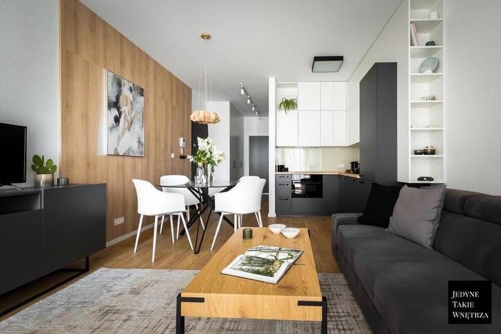 Loft dla 4 osób, z ogród i basen oraz jacuzzi i sauna, Dla rodziny w Warszawa