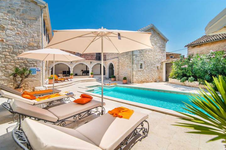 Villa für 8 Personen, mit Pool und Garten, mit Haustier in Porec und Umgebung - 4