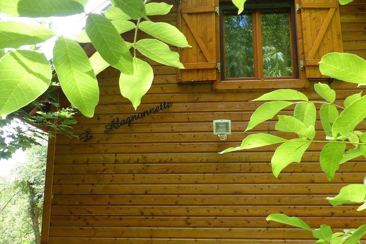 Chalet pour 6 personnes, avec Terrasse et Jardin à Neussargues-Moissac