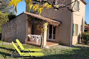 Gîte pour 5 personnes, avec jardin à Moissac-Bellevue