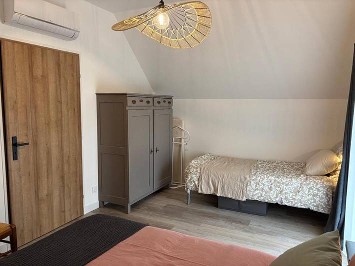 Location de vacances pour 5 personnes, avec jardin et vue à Cravant-les-Côteaux - 4