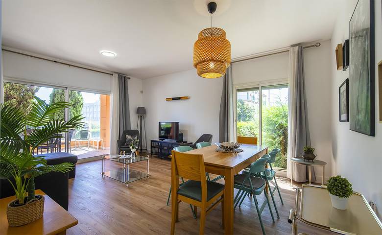 Casa de férias para 6 pessoas, com Varanda e Jardim e ainda Piscina em Praia da Rocha