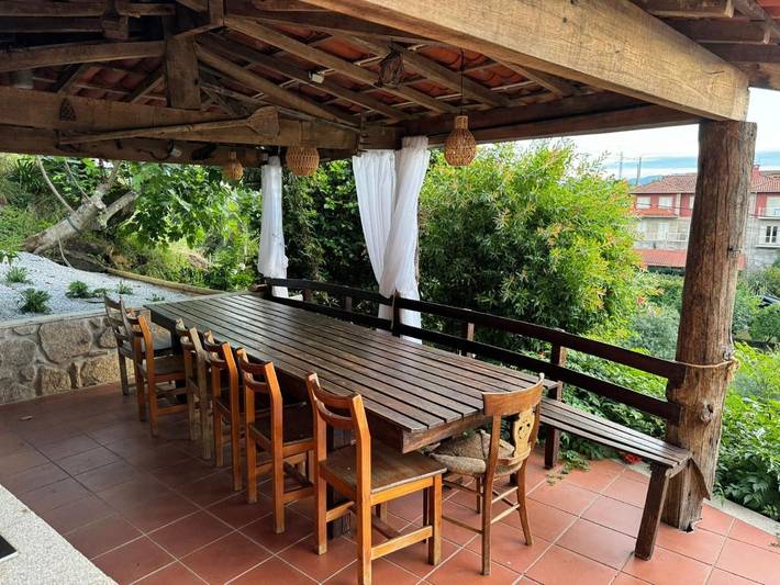 Location de vacances pour 23 personnes, avec piscine ainsi que vue et terrasse, animaux acceptés à Mondim de Basto - 2