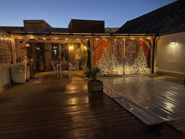 Maison d’hôte pour 6 personnes, avec Balcon et Jacuzzi ainsi que Terrasse et Jardin