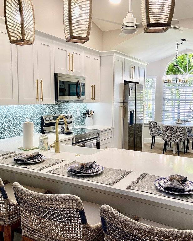 Holiday home for 6 people, with terrace and pool as well as hot tub - 1