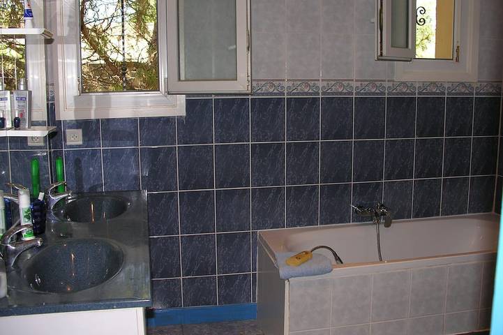 Gîte pour 5 personnes, avec jardin à Bédarrides - 2