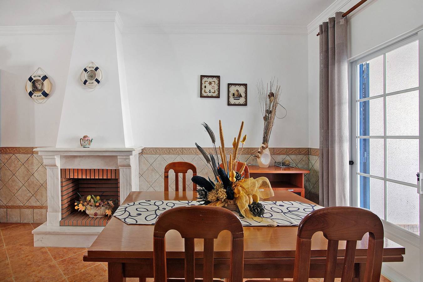 Villa '41' con Terrazza Privata e Wi-Fi in Altura, Distretto di Faro