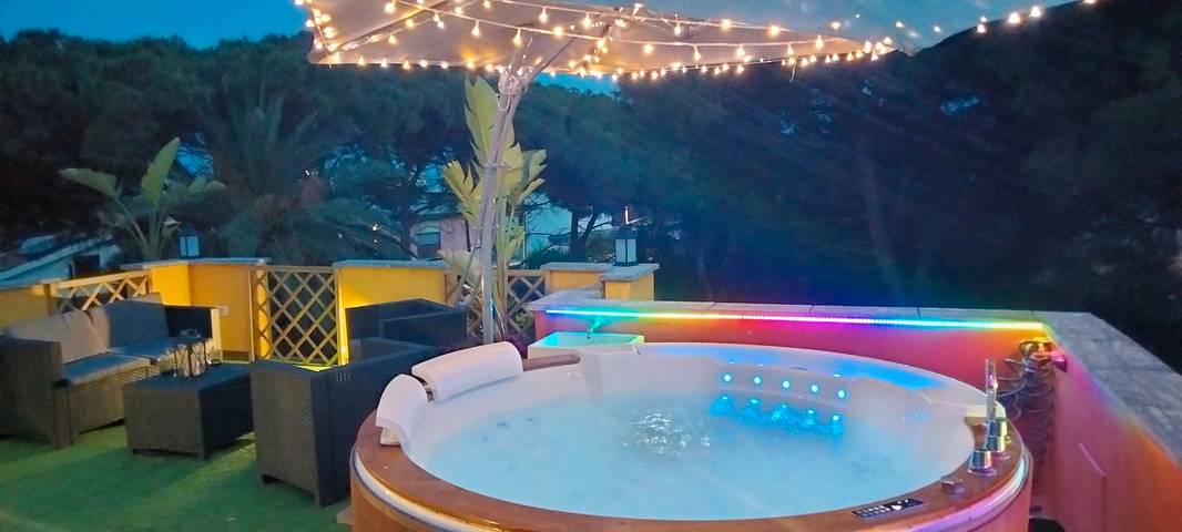 Ferienhaus für 8 Personen, mit Whirlpool und Garten - 1