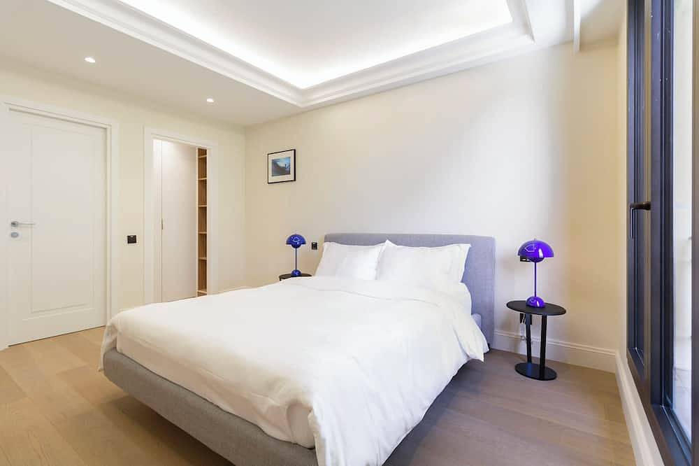 Villa Les Dauphins in Saint-Jean-Cap-Ferrat, Mediterranean Coast (France)