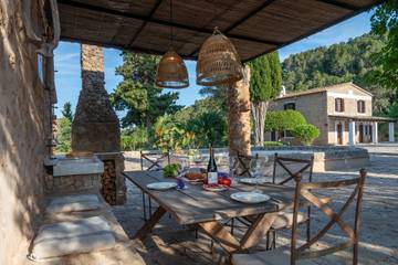 Villa in Esporles, Serra de Tramuntana für 12 