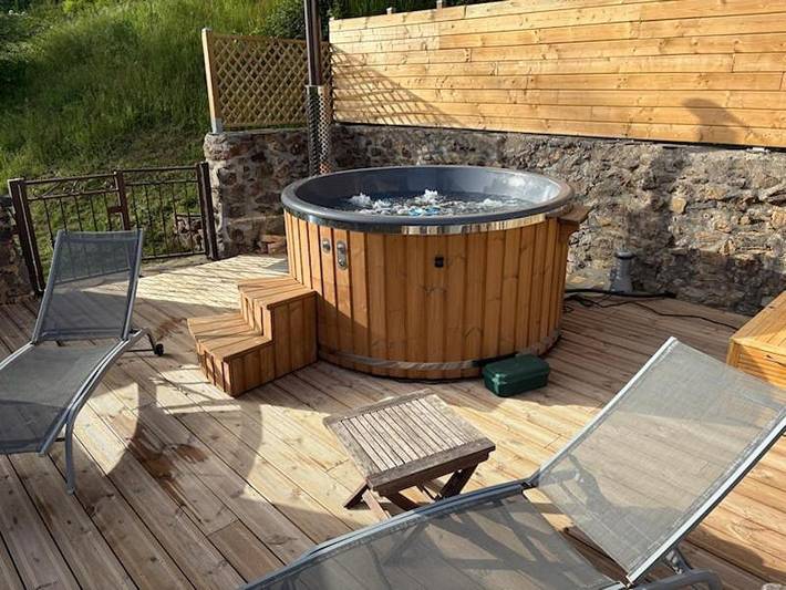 Maison de campagne pour 9 personnes, avec jacuzzi et jardin